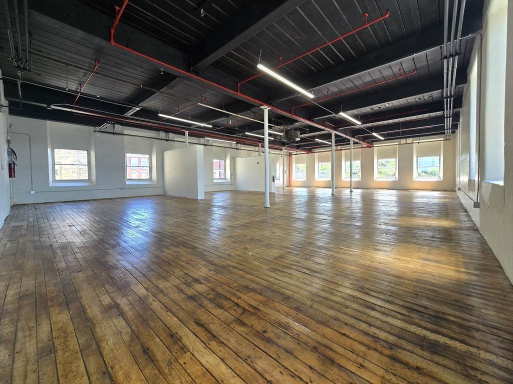 192 Anawan St. - Photo 1