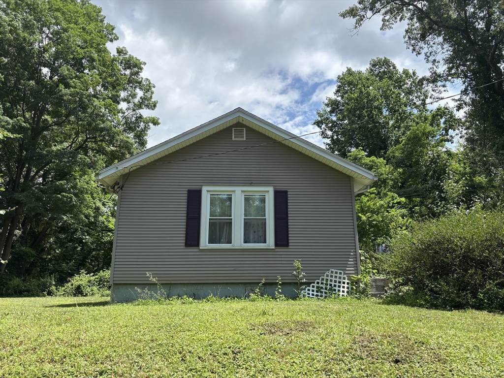 177 Jamaica St - Photo 1