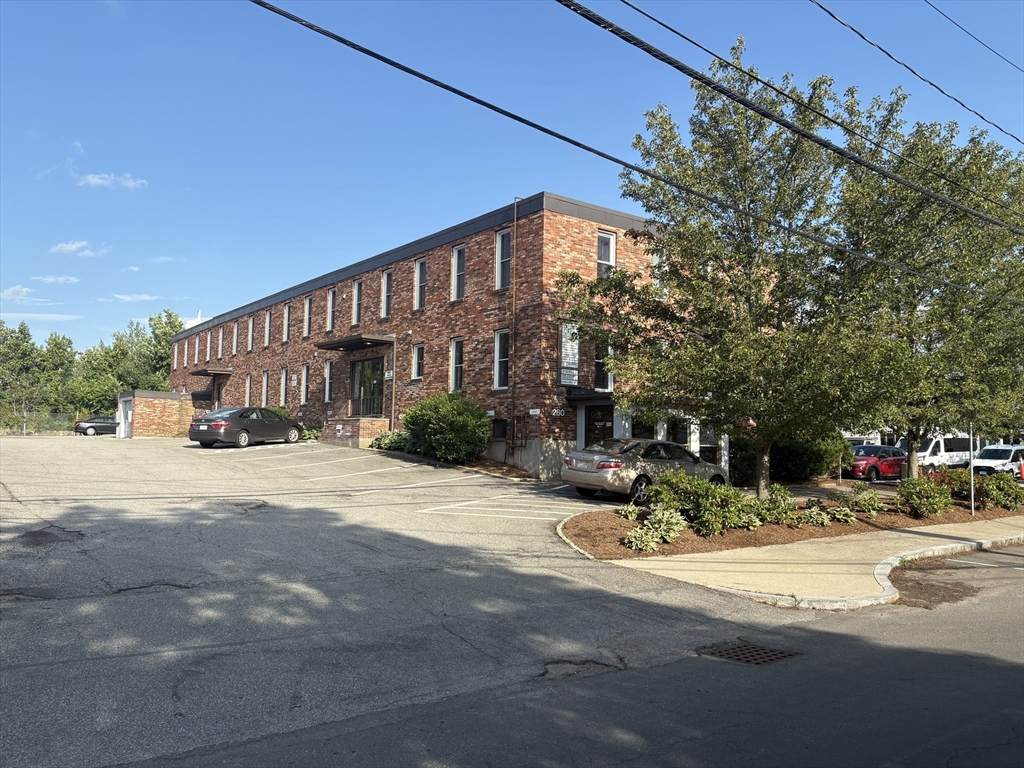 280 Hillside Ave - Photo 1