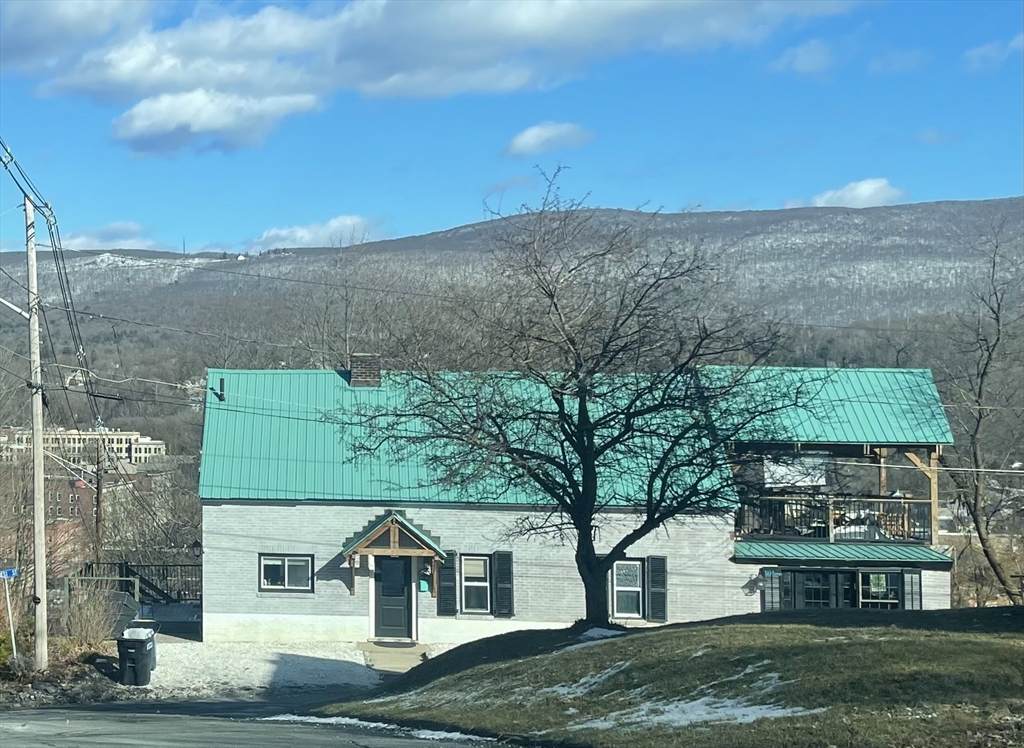 16 Forrest St - Photo 1