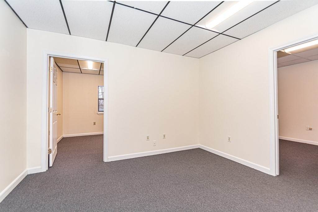 1595 Lakeview - Photo 1