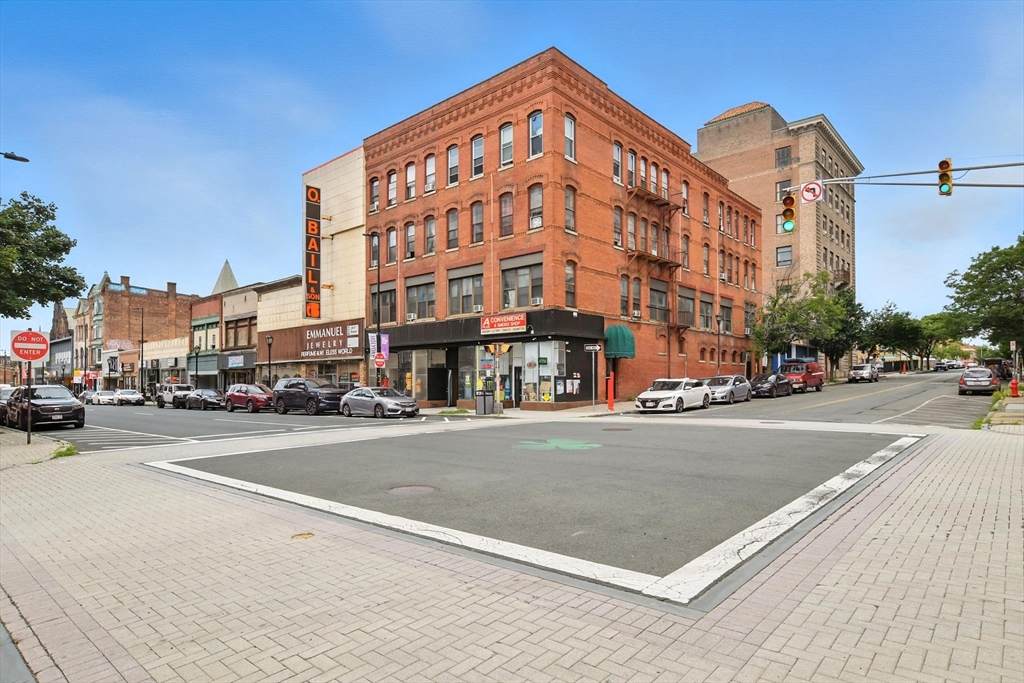 301 High St - Photo 1