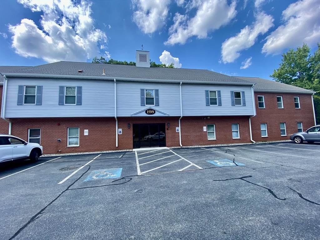 1599 Washington St - Photo 1