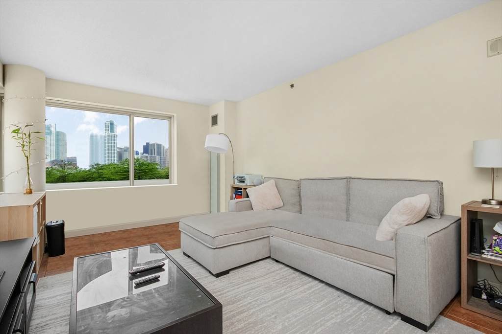 8 Museum Way - Photo 1