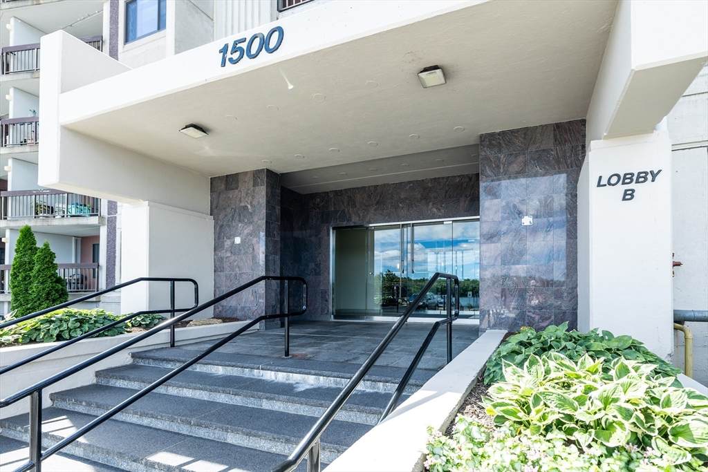 1500 Worcester Rd - Photo 1