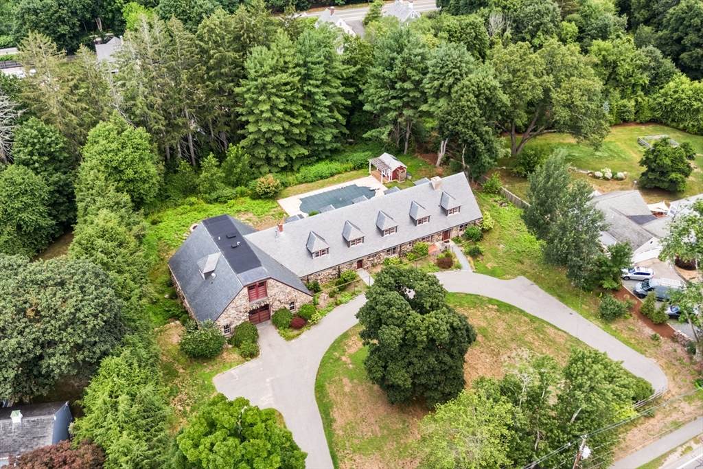 1421 Canton Ave - Photo 1