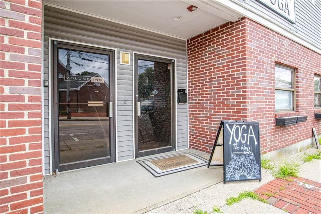 10 Billings St - Photo 1