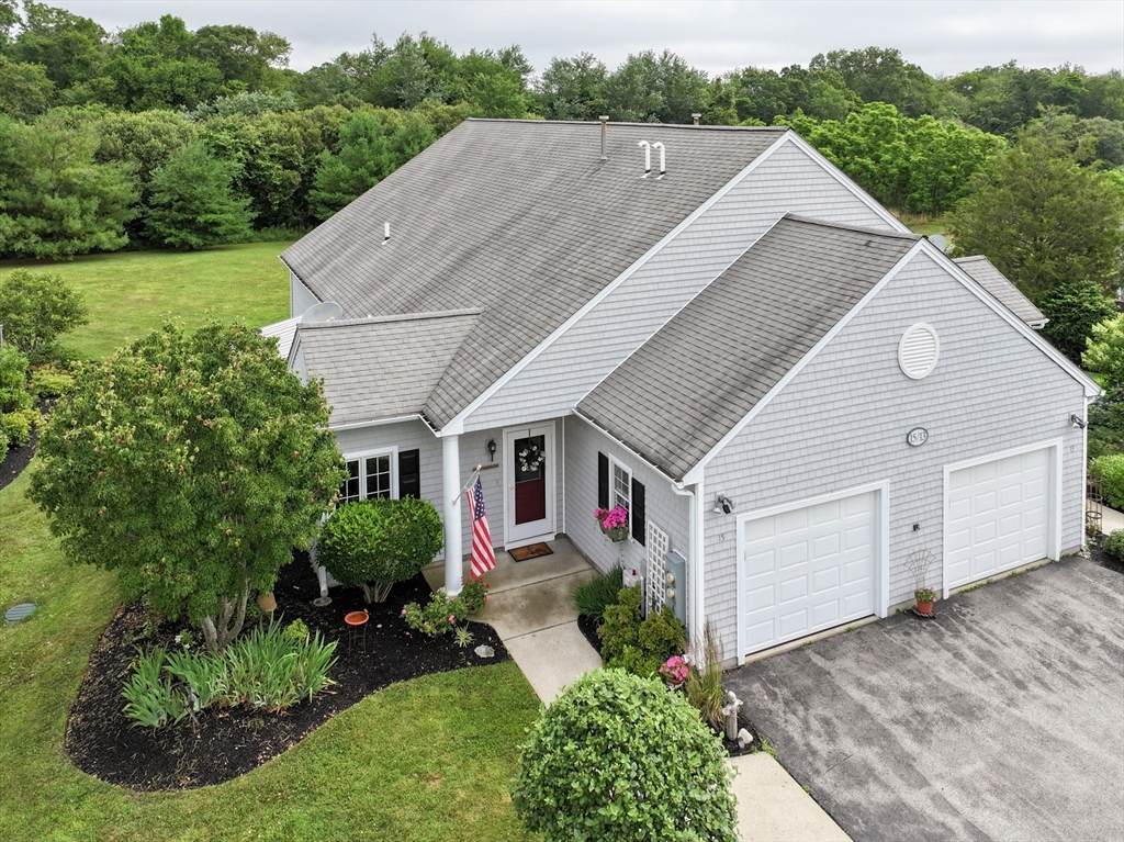 15 Village Way - Photo 1