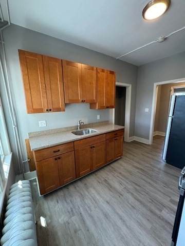 852 Washington St - Photo 1