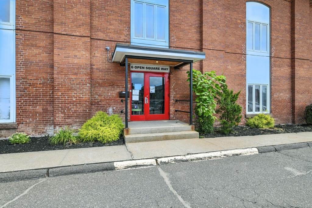 6 Open Square Way - Photo 1