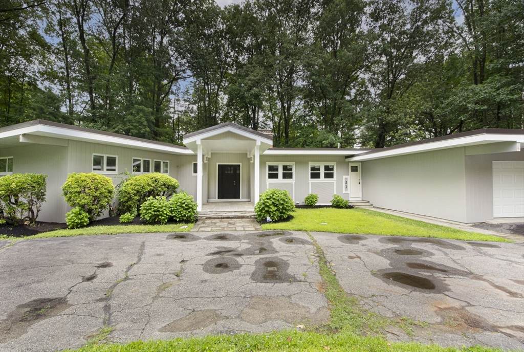 32 Aylesbury Rd - Photo 1