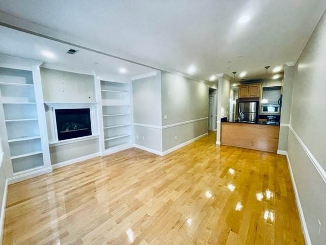 33 N Bennet St - Photo 1