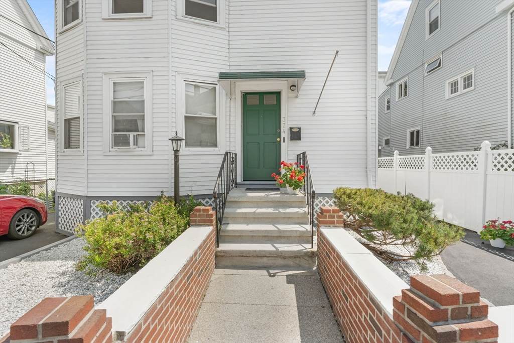 374 Shirley St - Photo 1