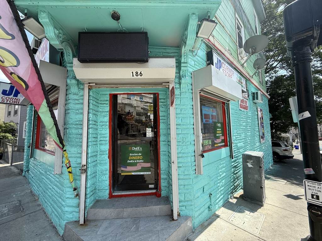 186 Heath St - Photo 1