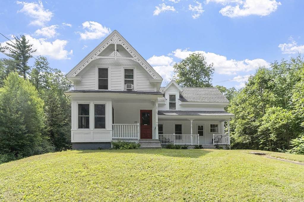 276 Pleasant St - Photo 1