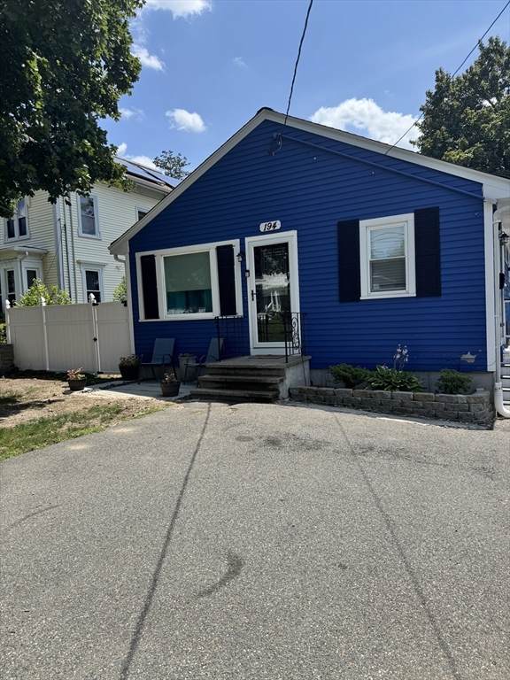 194 Prospect St - Photo 1