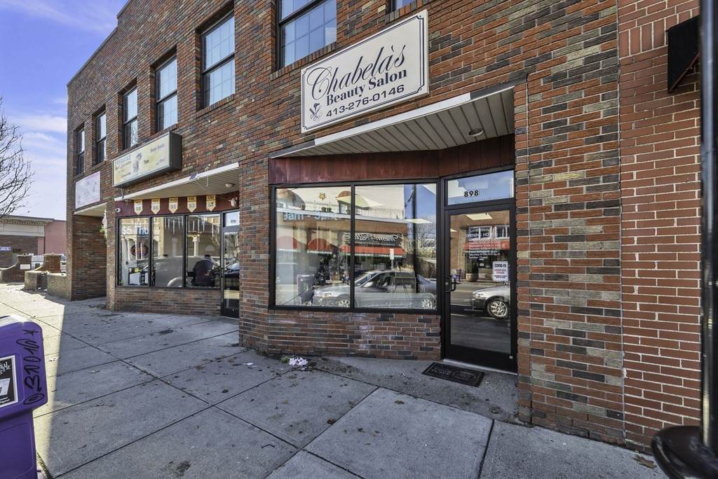 892-898 Main St - Photo 1