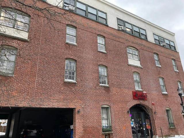 320 Washington St - Photo 1