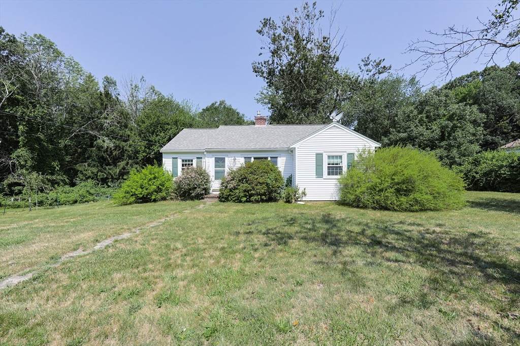 1015 Webster St - Photo 1