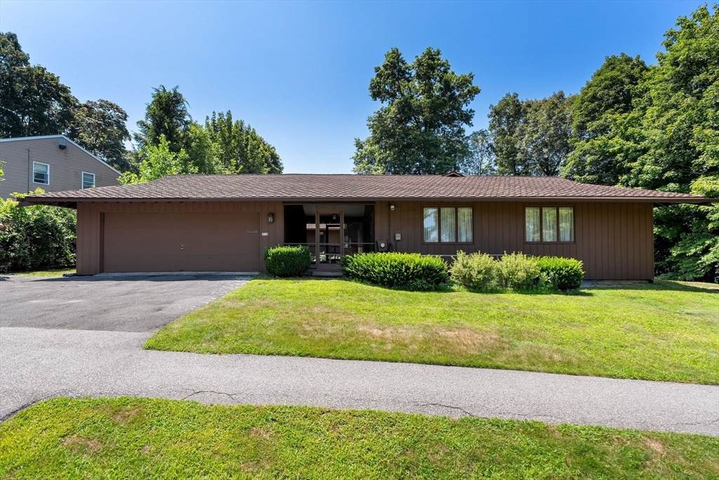 312 Adams St. - Photo 1