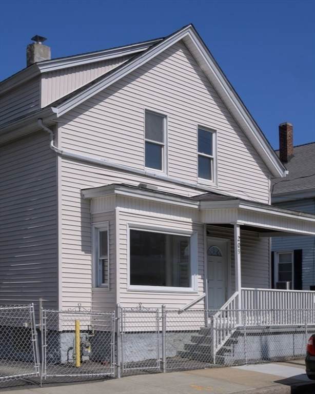 209 Harrison St - Photo 1