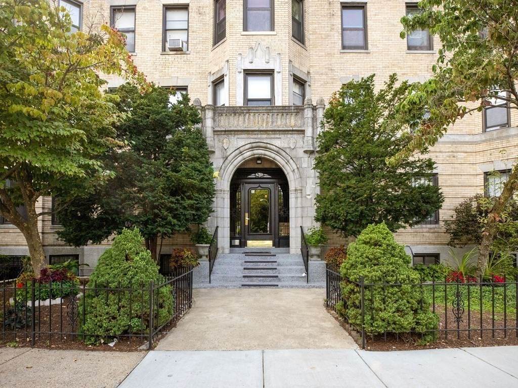 51 Park Drive - Photo 1