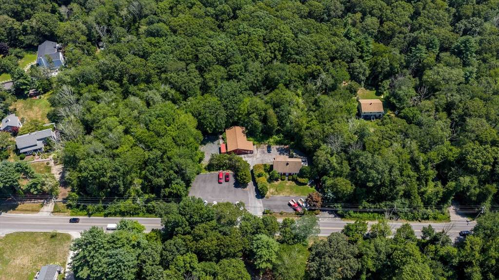 257 Anawan St - Photo 1