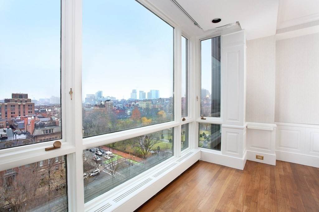 2 Commonwealth Ave - Photo 1