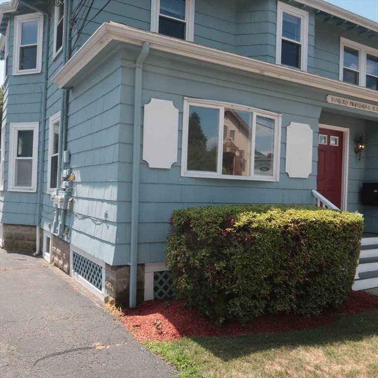 420 Lincoln Avenue - Photo 1