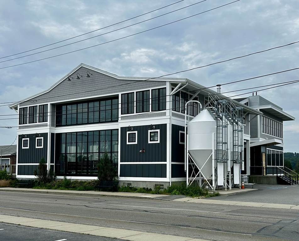 99 Main Street - Photo 1