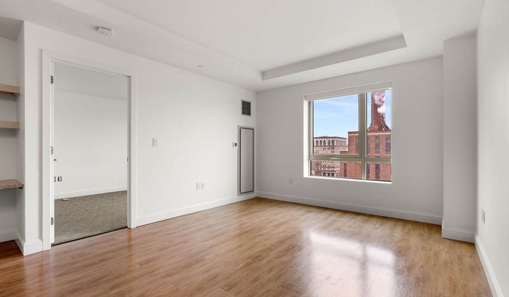 99 Kneeland St - Photo 1