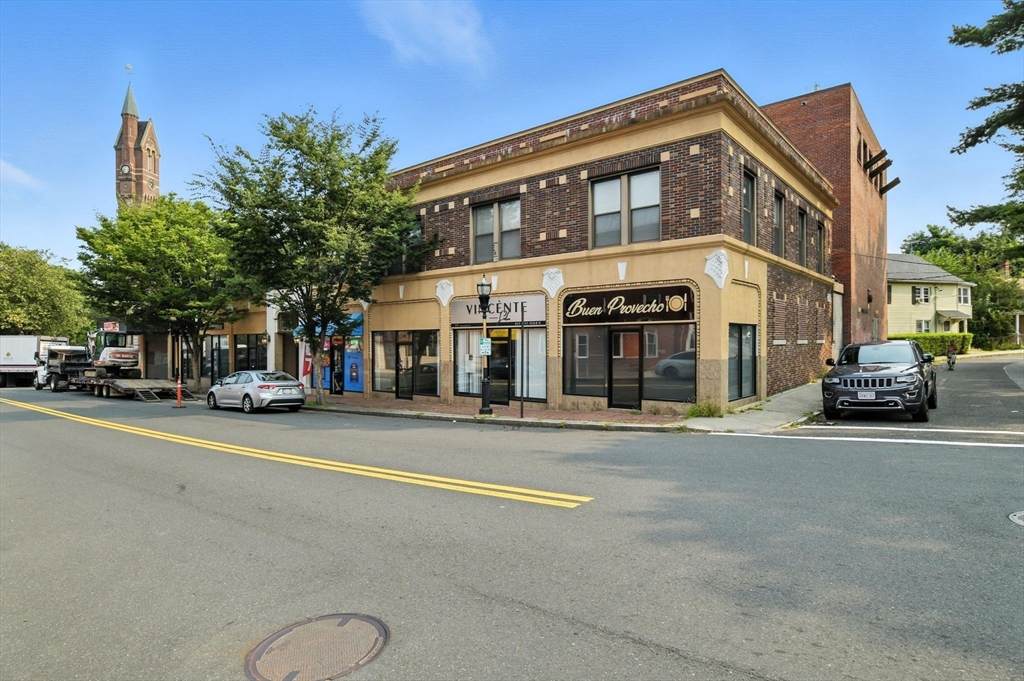 43 Springfield St - Photo 1