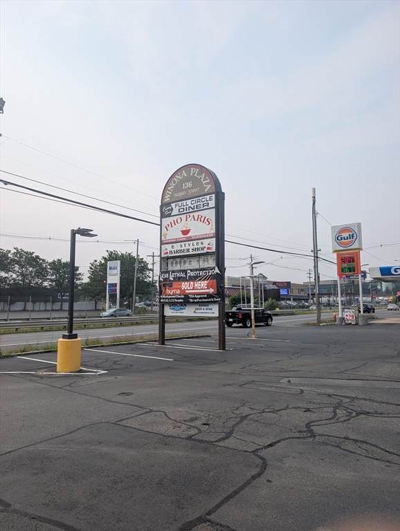 136 Newbury Street - Photo 1