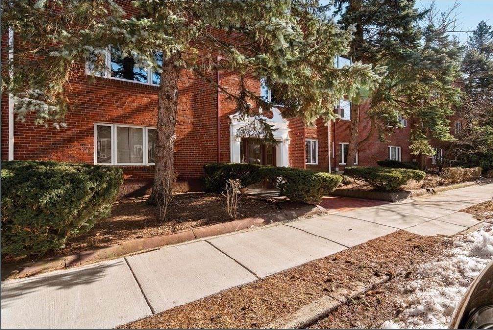 48 Hollis Street - Photo 1