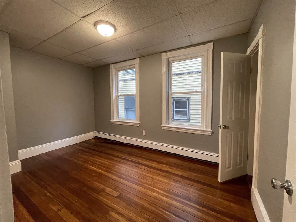 122 Thornton - Photo 1