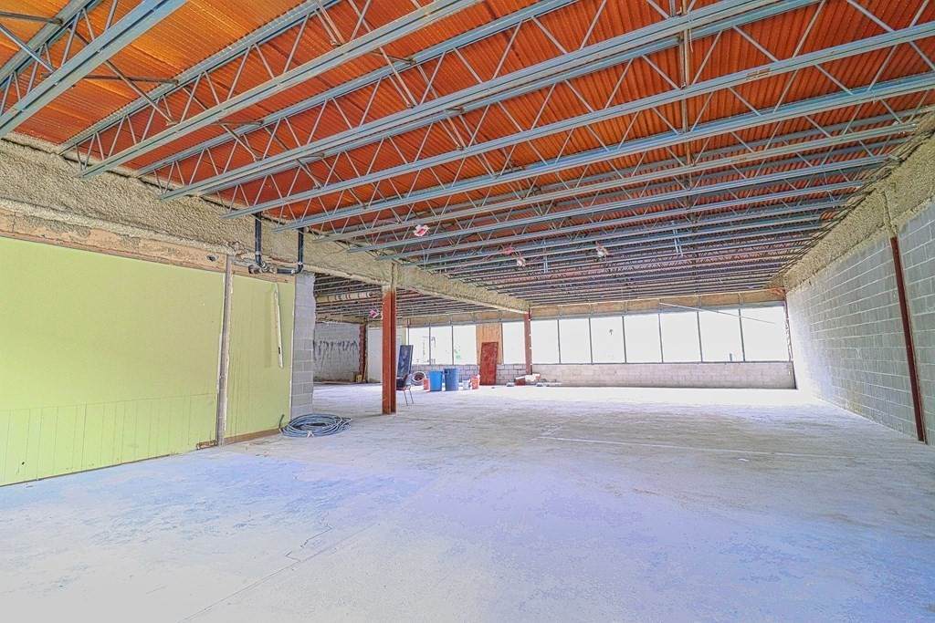 499 Essex Street - Photo 1