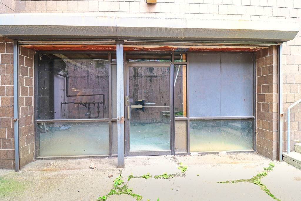 499 Essex Street - Photo 1