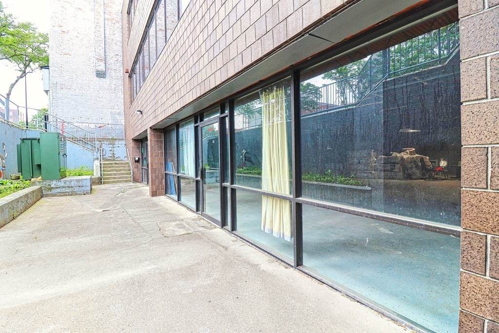 499 Essex Street - Photo 1