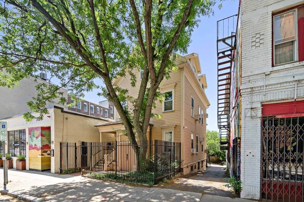 930 Massachusetts - Photo 1