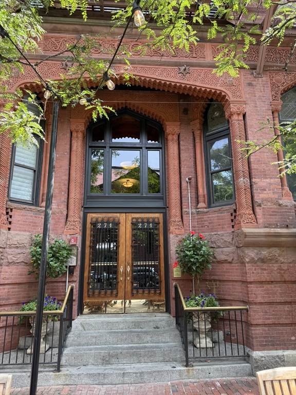 271 Dartmouth St. - Photo 1