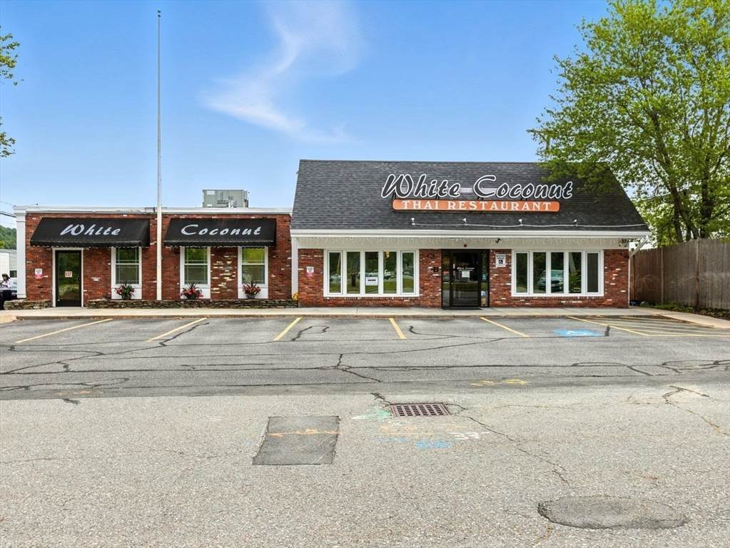 211 Middlesex Tpke - Photo 1