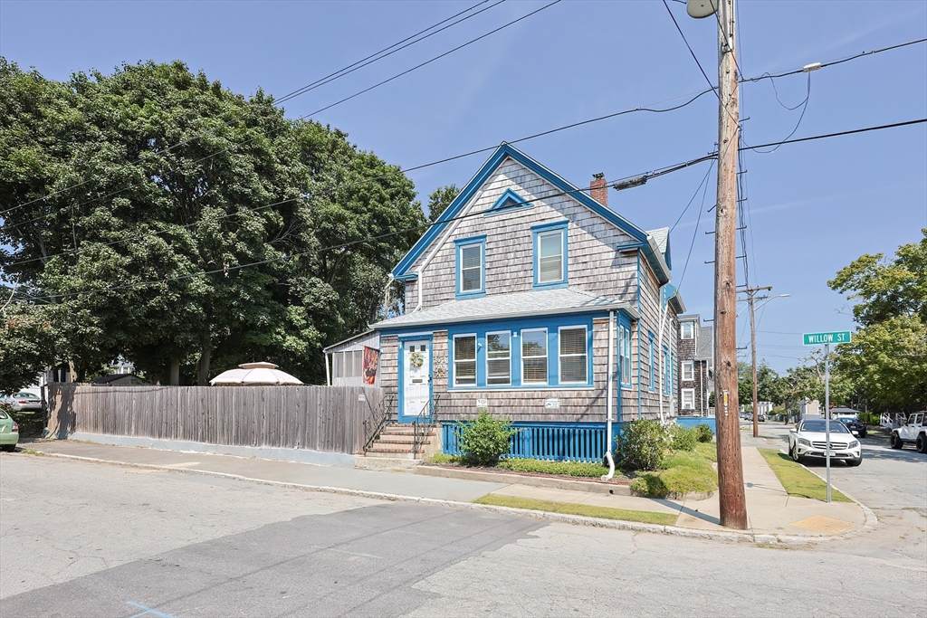 101 Willow St - Photo 1