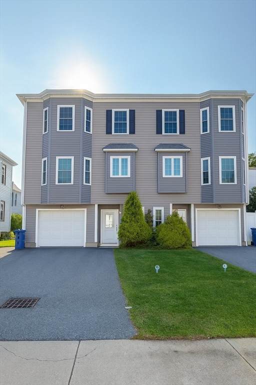 46 Wellington Street - Photo 1