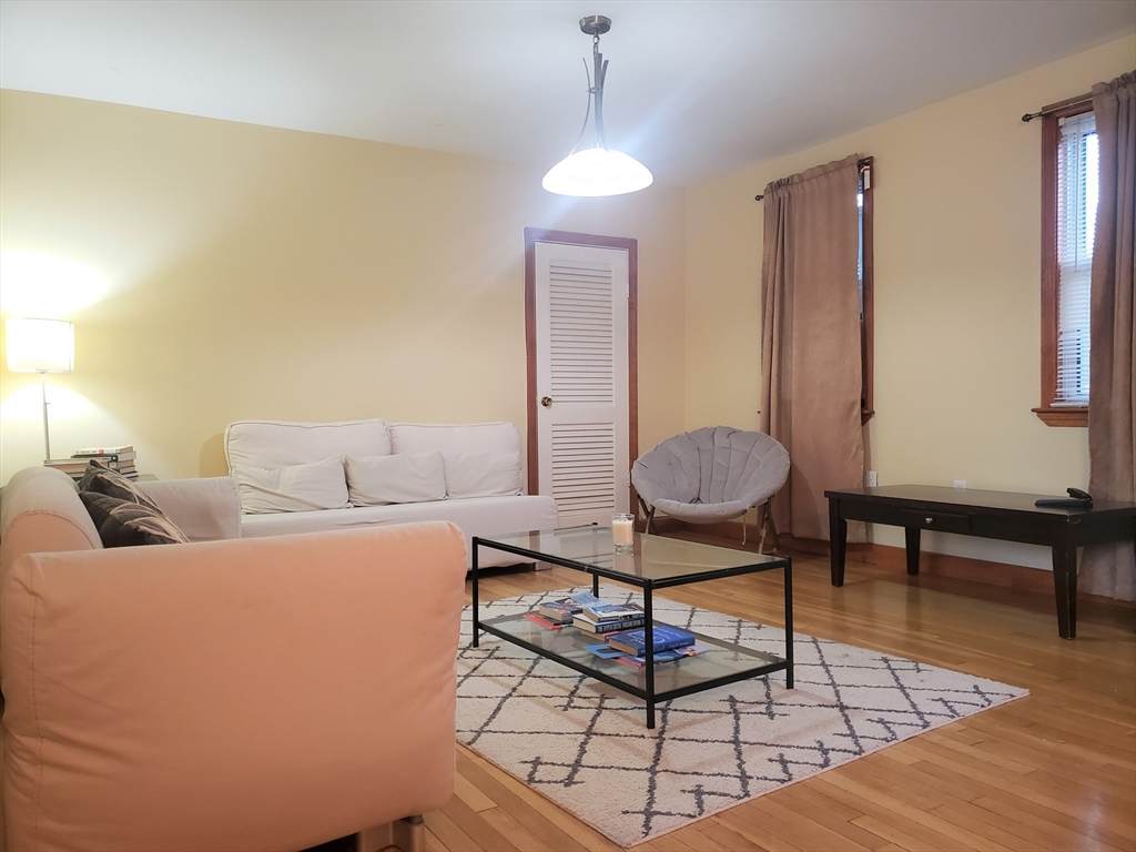 50 Temple Street - Photo 1