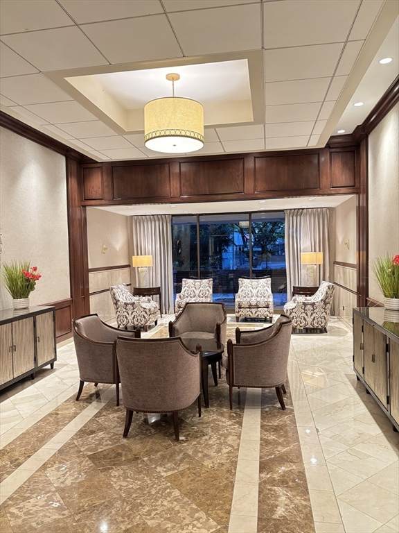 2 Hawthorne Pl - Photo 1