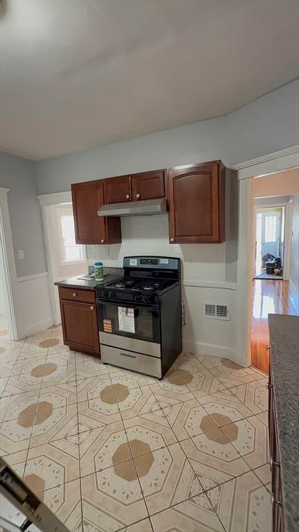 52 Stonehurst Street - Photo 1