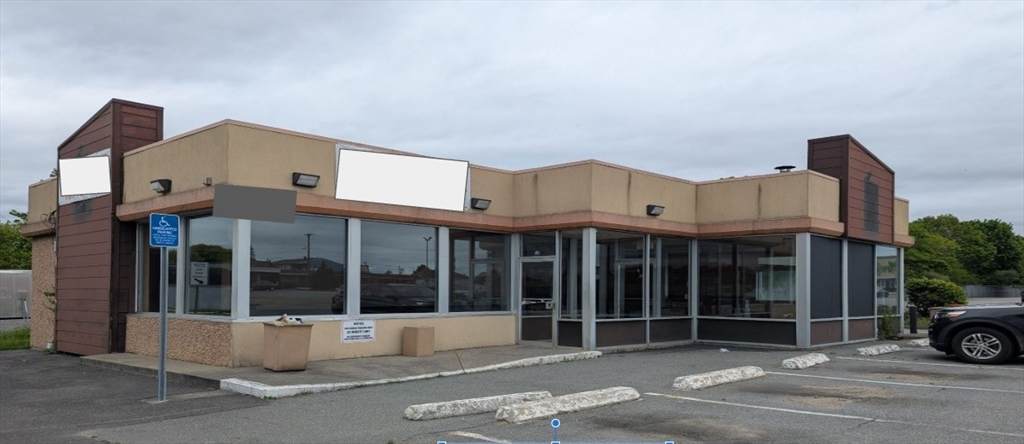 131 Nauset St - Photo 1