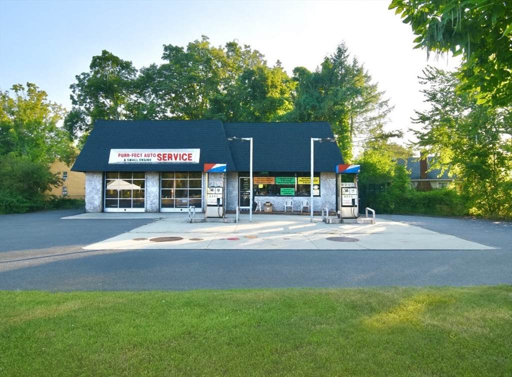 467 Main St - Photo 1