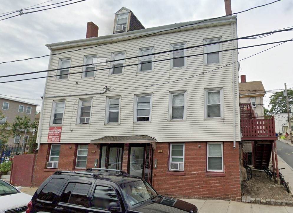 104 Beacon St - Photo 1