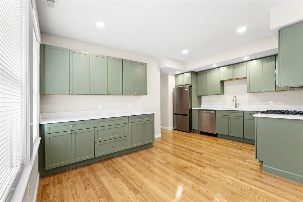 42 Almont St - Photo 1